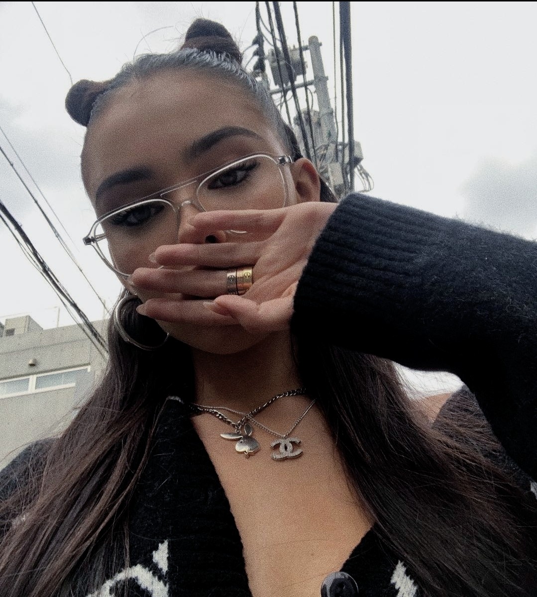 Just for general purposes. 

     If you see this, you are obligated to drop a gif ( or video ) of what your muse would be doing to mine or what you want my muse to do to yours.

If I ♡ it, then it means you can dm me to write a similar scenario. Bouns points if it has a caption