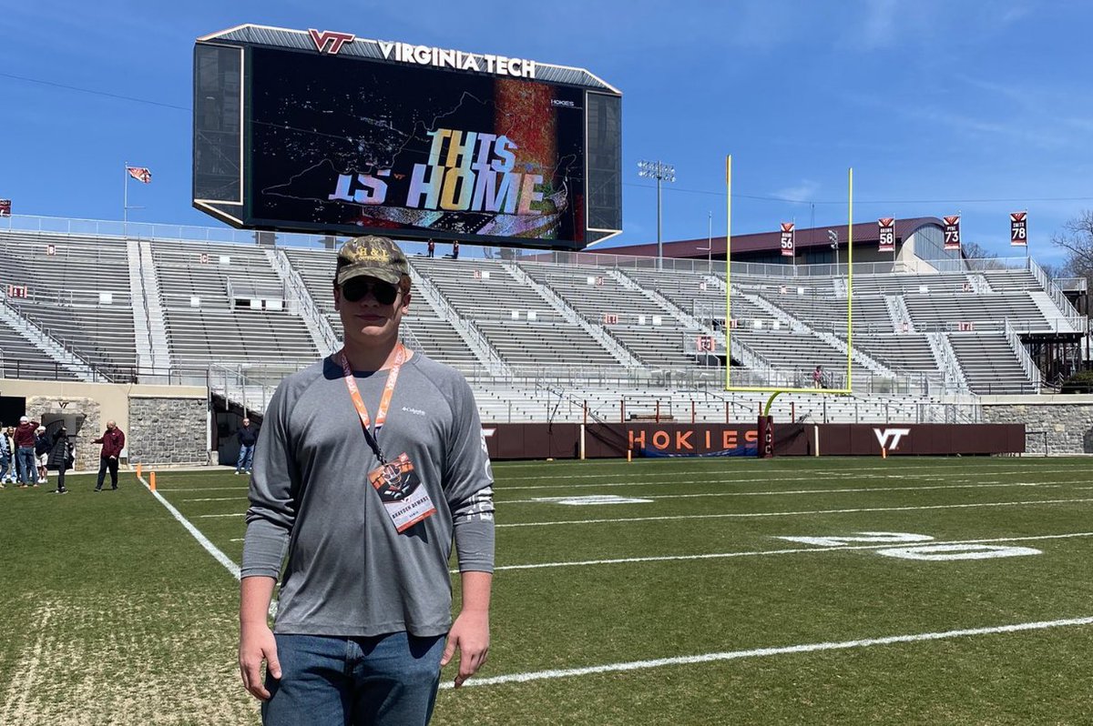 #Hokies legacy Brayden DeMasi gets the VT recruit experience

virginiatech.rivals.com/news/hokie-leg…