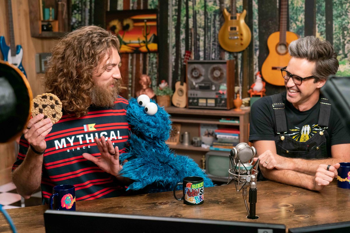 Mythical's tweet photo. It was an HONOR to have @MeCookieMonster come all the way from @SesameStreet to play with us on GMM today 🍪 https://t.co/YoxvNqv4Um