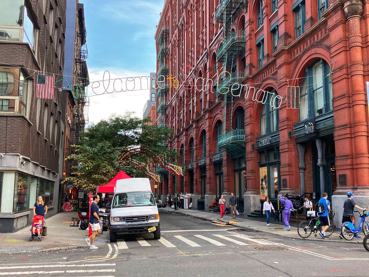 evgrieve's tweet photo. The annual Feast of San Gennaro starts this Thursday (Sept. 15) and runs through Sept. 25 in Little Italy. (BTW: The 24th annual Cannoli Eating Contest is Friday at 1 p.m.) https://t.co/9T1aWuZIrs