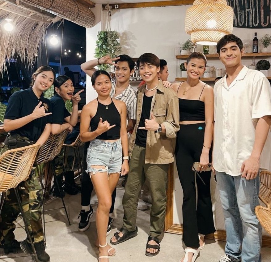 JealBenOfficial's tweet photo. Enjoy and have fun while working 💛 #JealBen with the #TheLifeSaver cast soon 🔜🎬🎥
#BenedixRamos #PrincesJeal
@BenedixRamos @princessjeal https://t.co/rokA8stgER