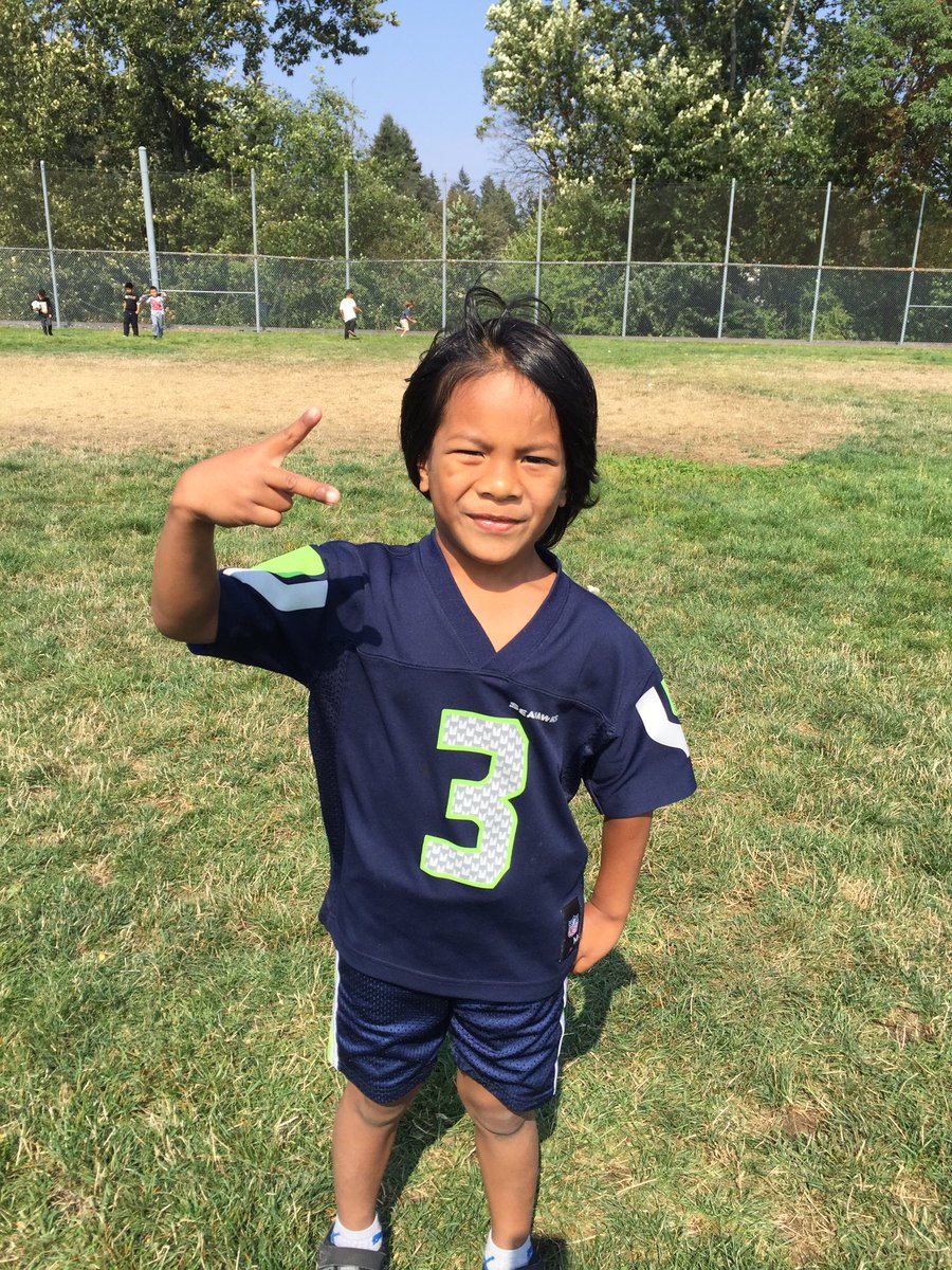 Hazel Valley tweet media