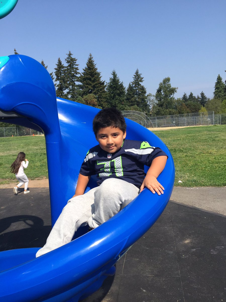 Hazel Valley tweet media