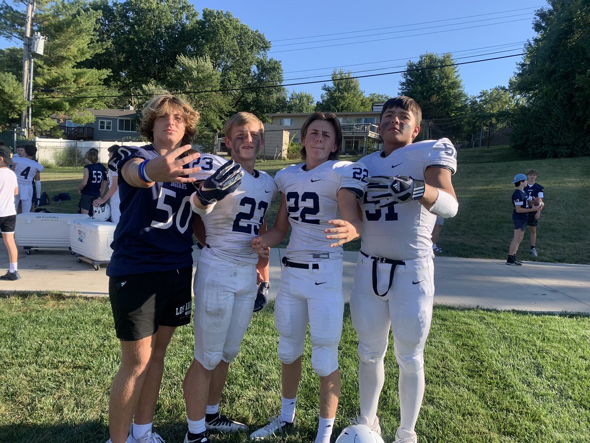 let’s go boys!! game time !! 🏈🏈 #51