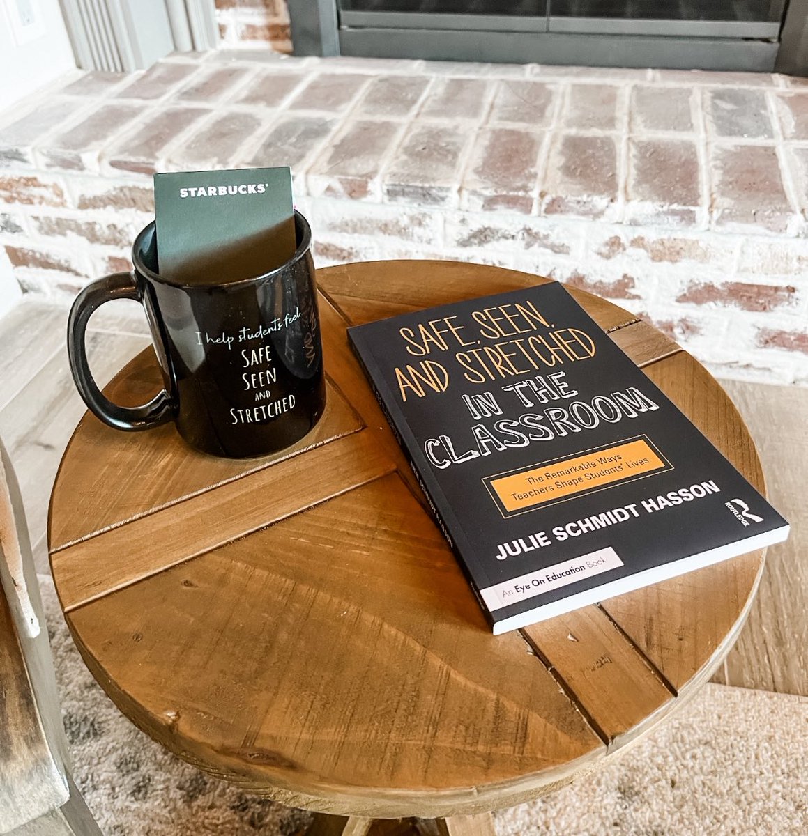 Julie Schmidt Hasson tweet media