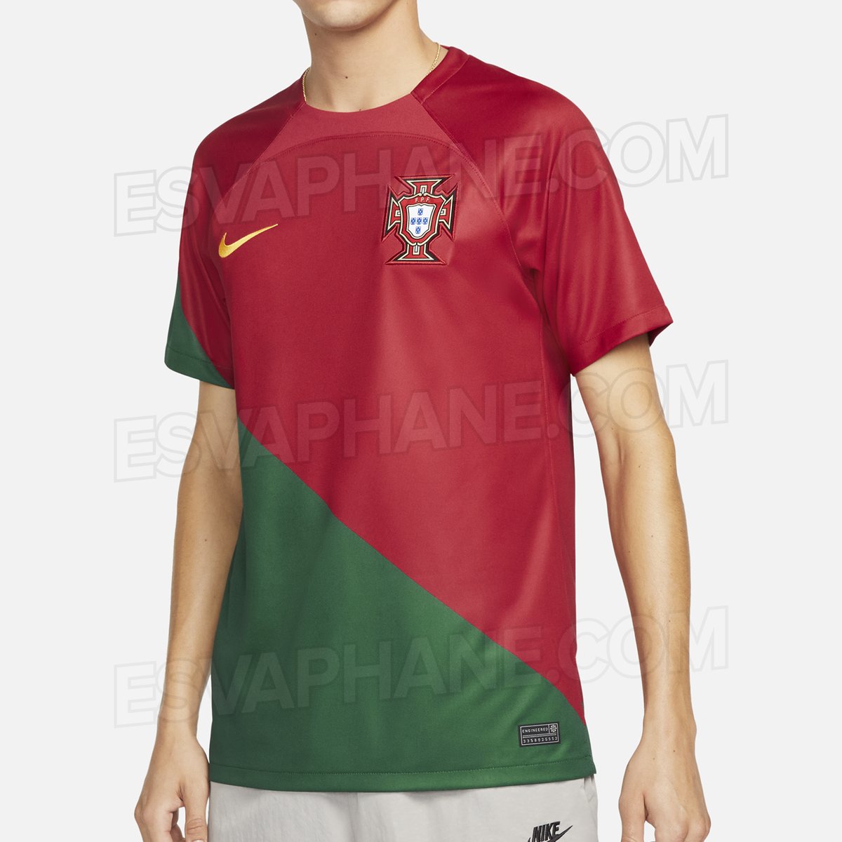 CHUTA_DAI's tweet photo. Aqui estão os equipamentos da seleção portuguesa para o Mundial 2022. O que acham? 🔴🟢
Via @esvaphane
----------------------------
#portugal #portugalkit #wc2022 #qatar #nike https://t.co/PW7KB2jta4