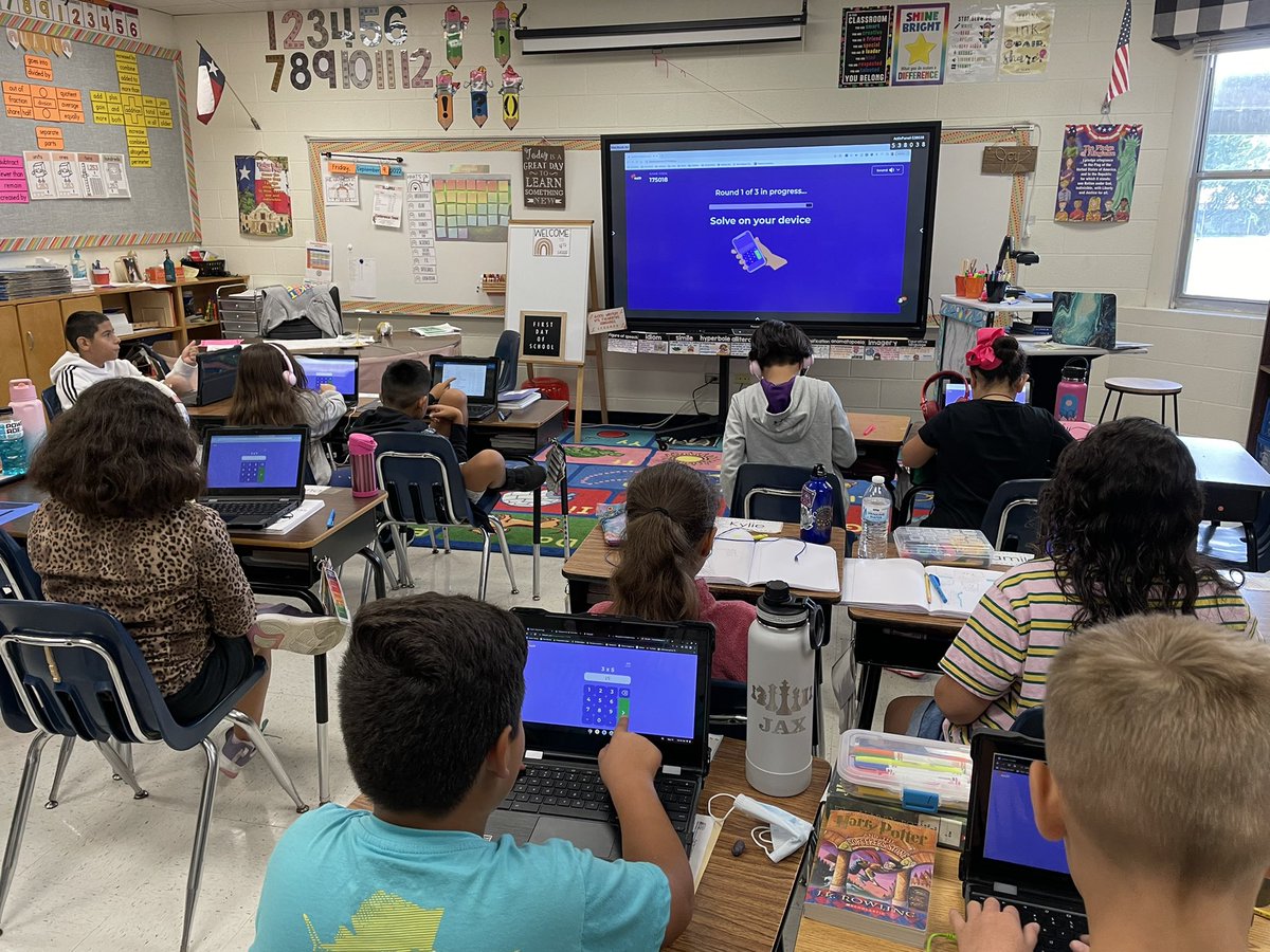 Castaneda4th's tweet photo. Started off the week by practicing our math skills using @99mathgame!!! The kids love to compete with each other and try to improve each round!🤩👏🏼 🚀 @Rockets120 @McAllenISD #rocketpride https://t.co/asITXyUFRR