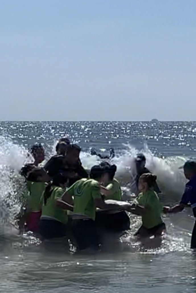 DrR_DUNNE's tweet image. On Saturday my hero @TimDunne10 hit the beach &amp;amp; took on some angry surf w/ the help of @LifeRollsOn 

LRO has provided countless folks w/ disabilities an amazing experience to ride the waves &amp;amp; feel alive. Please donate so more like Tim can experience their life-changing events!!