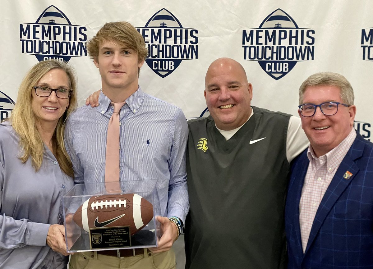 HaroldGraeter's tweet photo. Proud to present the @AZOLibertyBowl  Memphis TD Club Prep Player of the Week award to @LausanneFB QB @Brock1Glenn. Brock has committed to @OhioStateFB https://t.co/S3zcW3a90S