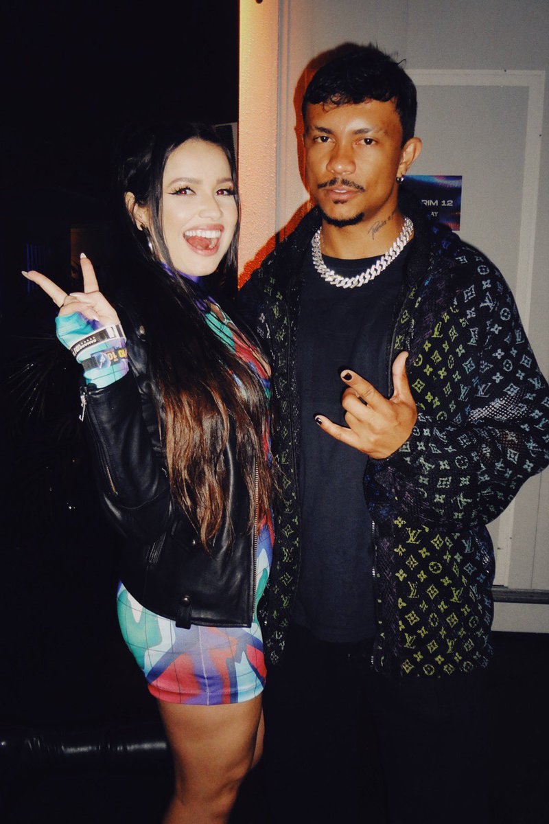 xamaoficial's tweet photo. A collab é Cactus Jack 🌵🤟🏾 https://t.co/xibKpqhguv