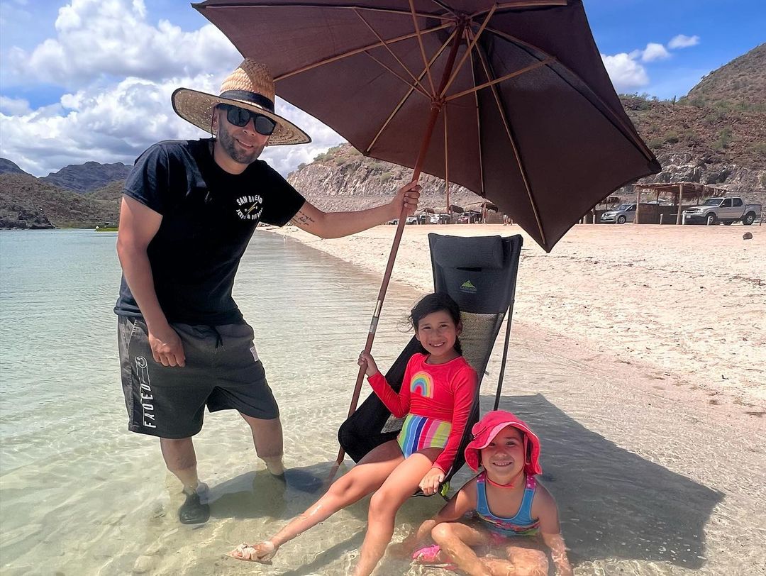 ZeroBreezeTeam's tweet photo. Kids are having fun and cooling themselves, isn't it the best thing to see for parents? ❄️ Place Mark 2 anywhere you need! Use the best out of it! 🔥 Summer could be even more enjoyable!
📷 @bler_rg
#ZEROBREEZE #Mark2AC #baja #overlanding https://t.co/yGFCI3xlTZ