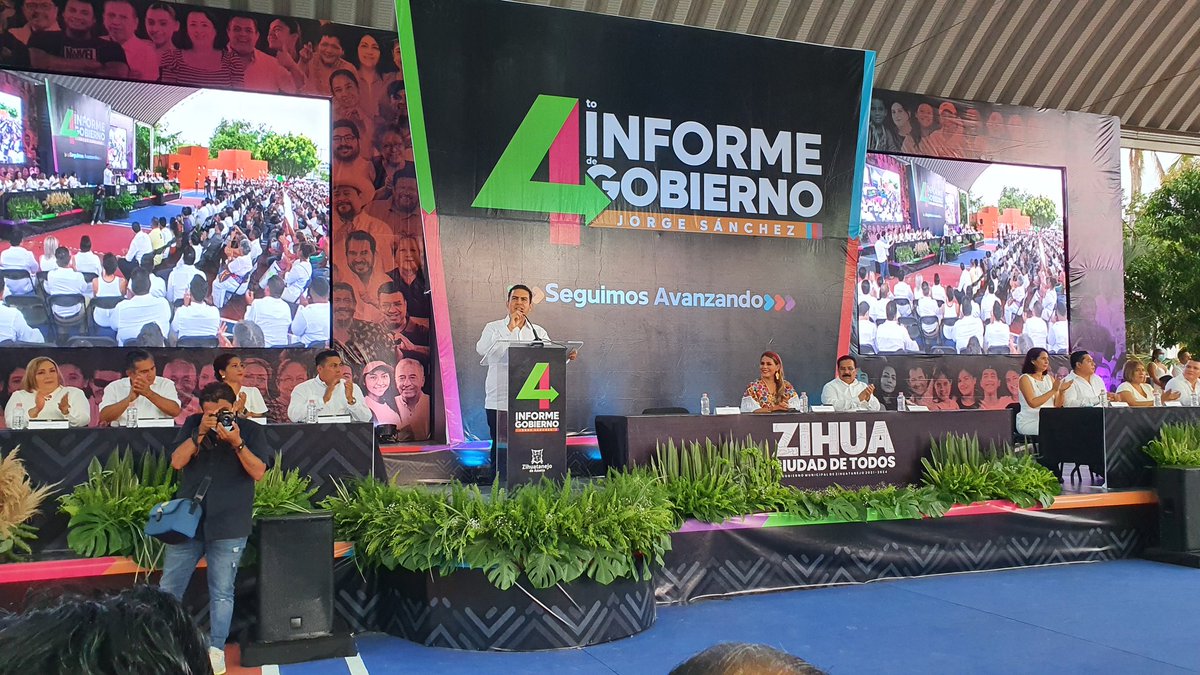 EligioSerna's tweet photo. Con orgullo acompañé el día de hoy a mi  amigo Jorge Sánchez Allec, en su 4o Informe de Gobierno. Con voluntad y en equipo con la ciudadanía, se ha consolidado una nueva imagen de Zihua. A seguirle dando por mis Sankas y  visitantes, cuentas conmigo. ZIHUA ESTÁ MEJOR
@jorgexsa https://t.co/ZtyQnwQA43