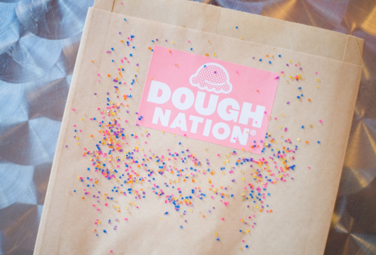 Do you want to know your doing good while eating really good desserts? All proceeds from #DoughNation benefit those in need through <a href="/MetroMinistries/">Metropolitan Ministries</a>. ❤️  ❤️