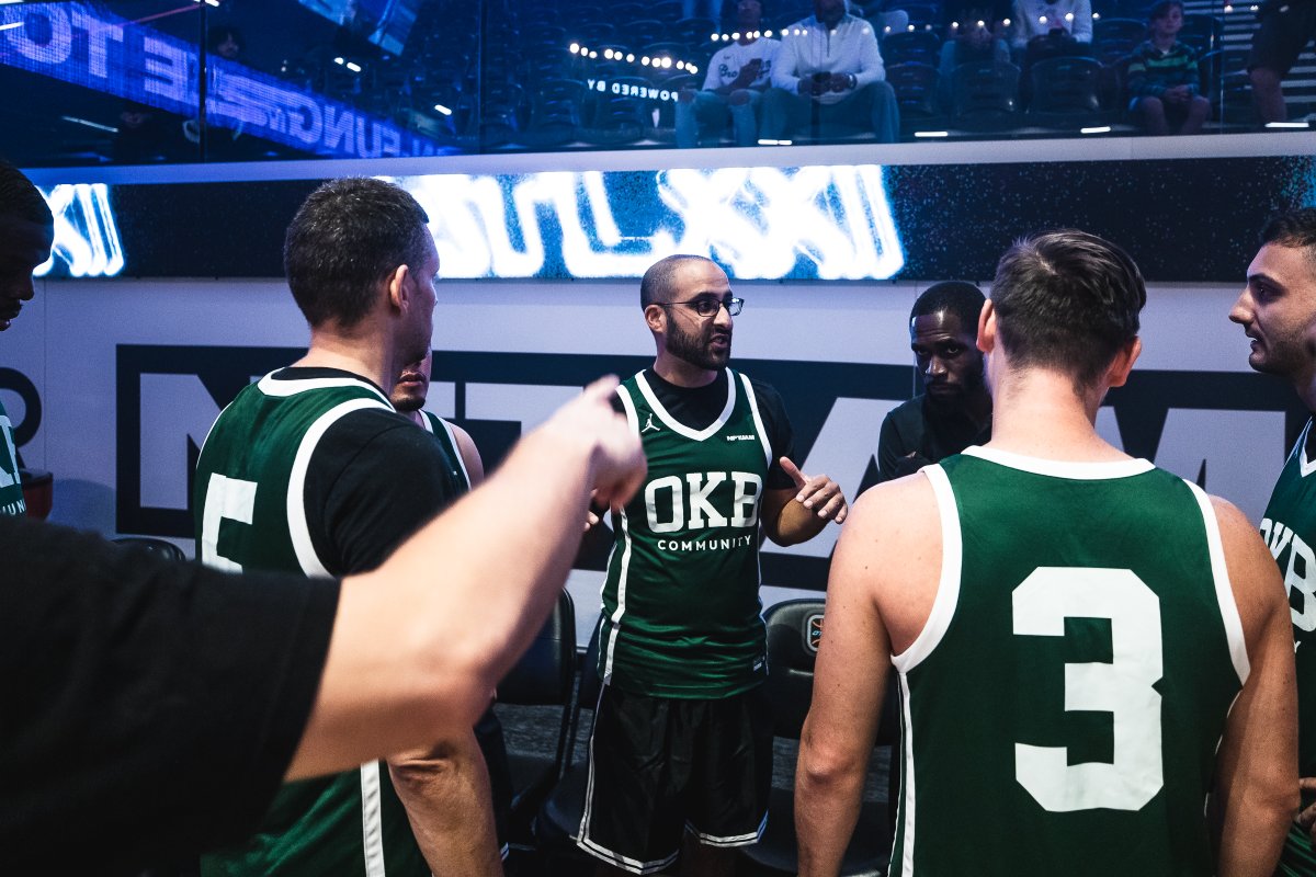 Heir_Company's tweet photo. yoo @DannyDBFL @_jayare23 @SouthpawGee @drofbgm @PACman @paxvr @HungarianHooper
@Cryptoitalianoo @adammosam RT if we should drop more @okaybears #NFTJAM photos?! ๐ https://t.co/BWivvClGMB