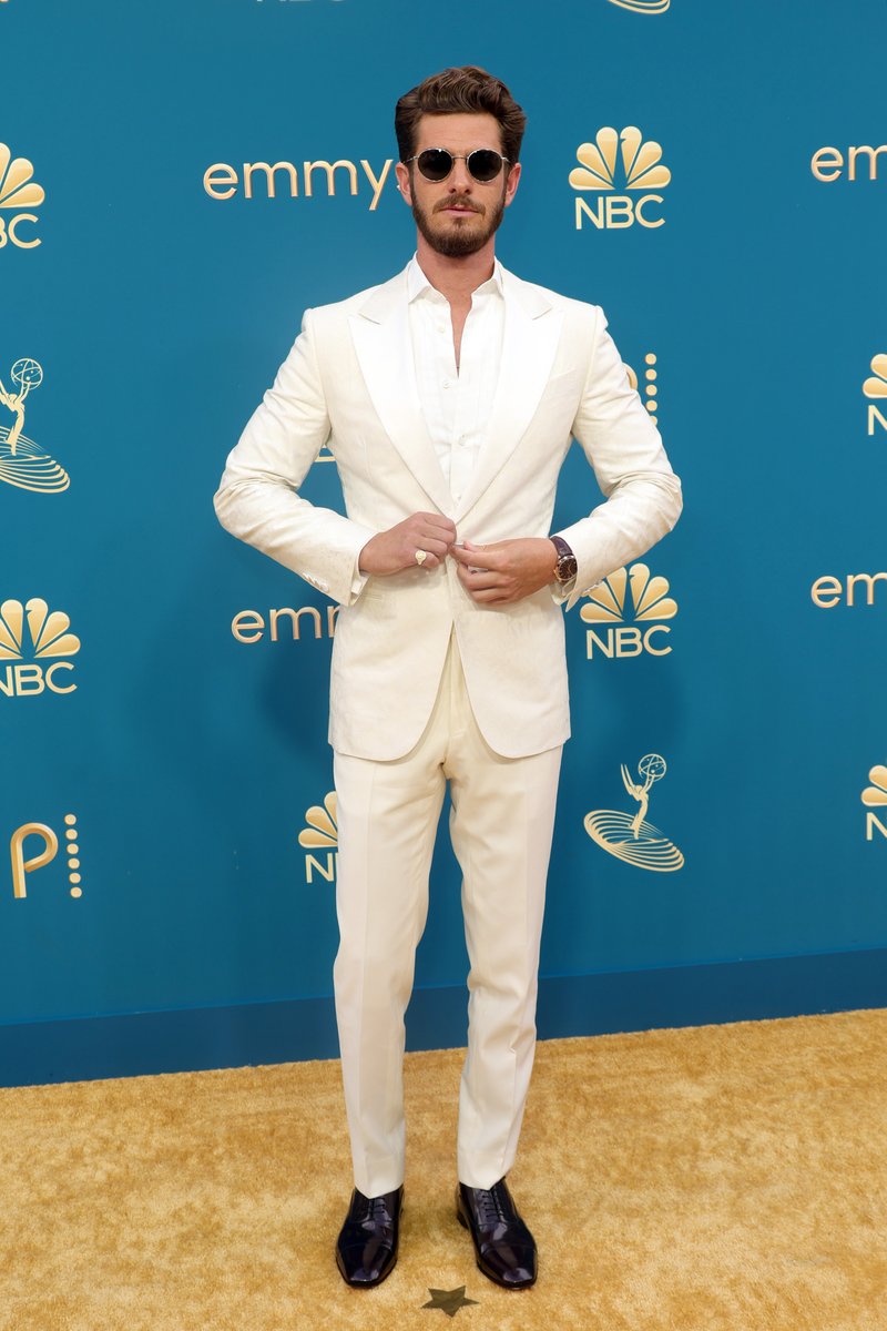 EW's tweet photo. My boss won't let me tweet what I actually want to say, but Andrew Garfield has arrived! #Emmys https://t.co/6NT4JjbFBI