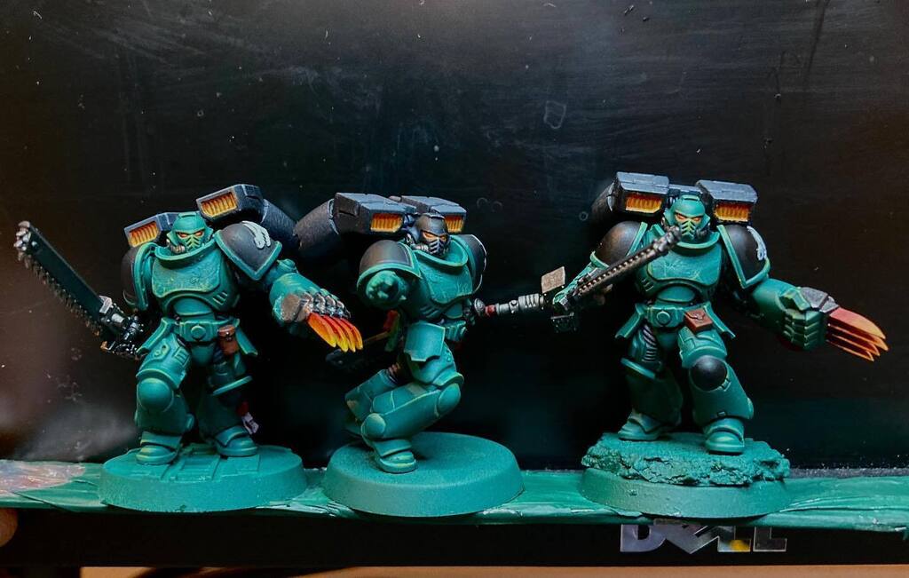 GnStudio's tweet photo. I haven’t painted any proper minis in months, so to get my muscle memory warmed up ready for Vulkan Hestan, and also get through my LGT prep I’ve been churning through some more Vanguard Vets.
My previous vets have all been magnetised and I’m finishing u… https://t.co/wyoOGdB28H https://t.co/Qd2mWwT4Fp