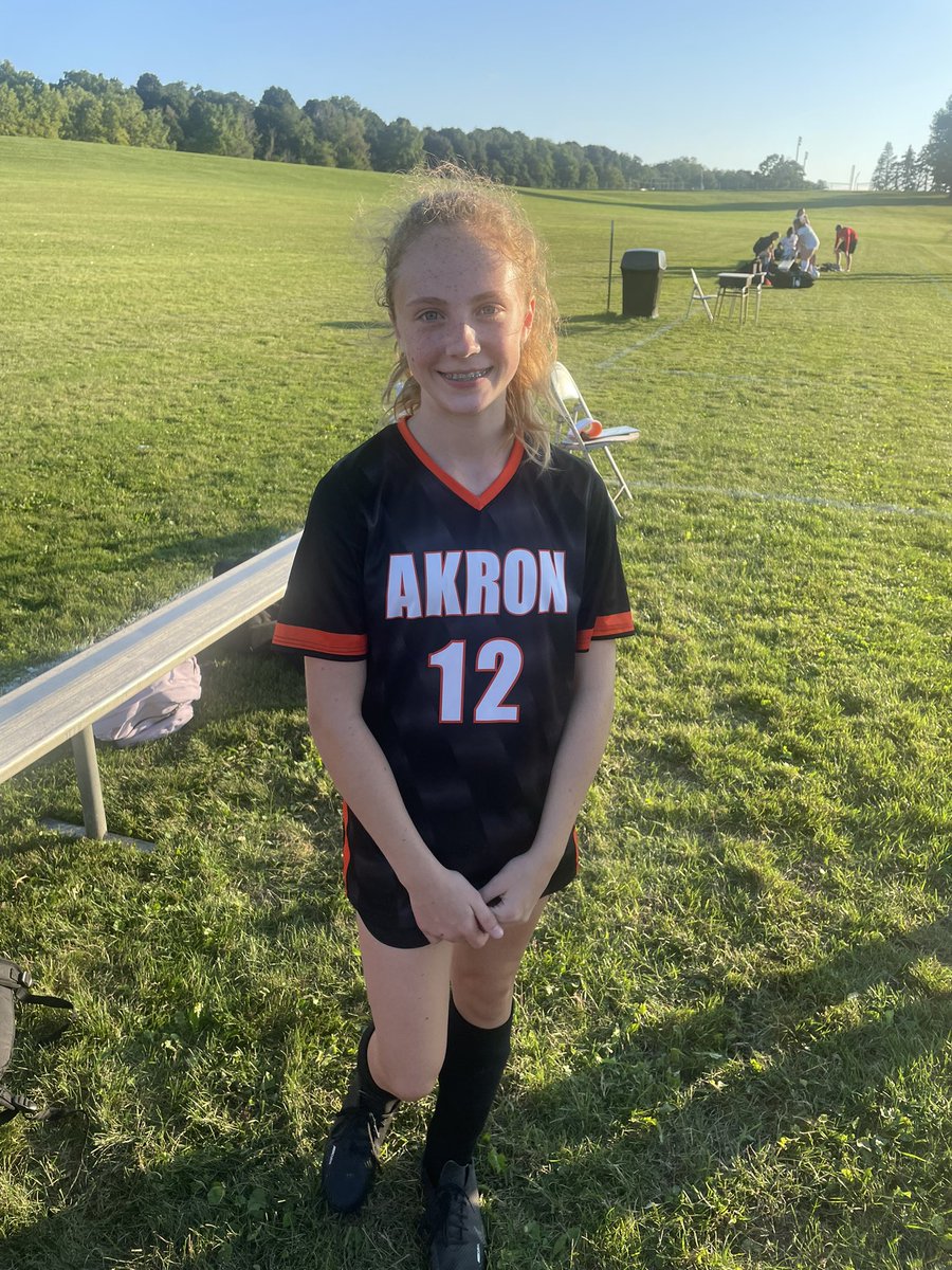 Tigers Player of the Game: 8th grader Emily Odachowski had 2 goals in the Tigers 11-0 win over Newfane this afternoon. 🐅⚽️💪🏻