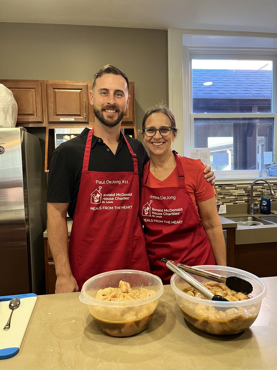 Andrea DeJong tweet media