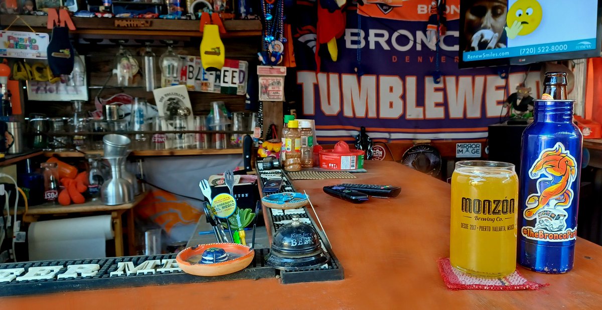 BroncoPartybus's tweet photo. Pre-gaming in The TumbleWeed
#BackYardBar #BroncosCountry
LET'S RIDE !!! https://t.co/hpp0Dsq4t7
