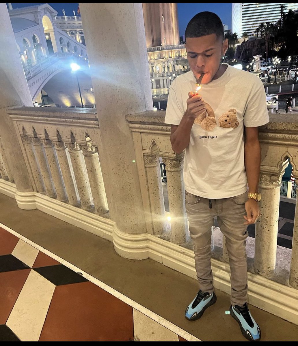 TyTheGunna_'s tweet photo. Aint Posted On Here In So Long Gone Run Me Up 🔥 https://t.co/UF4Mplblak