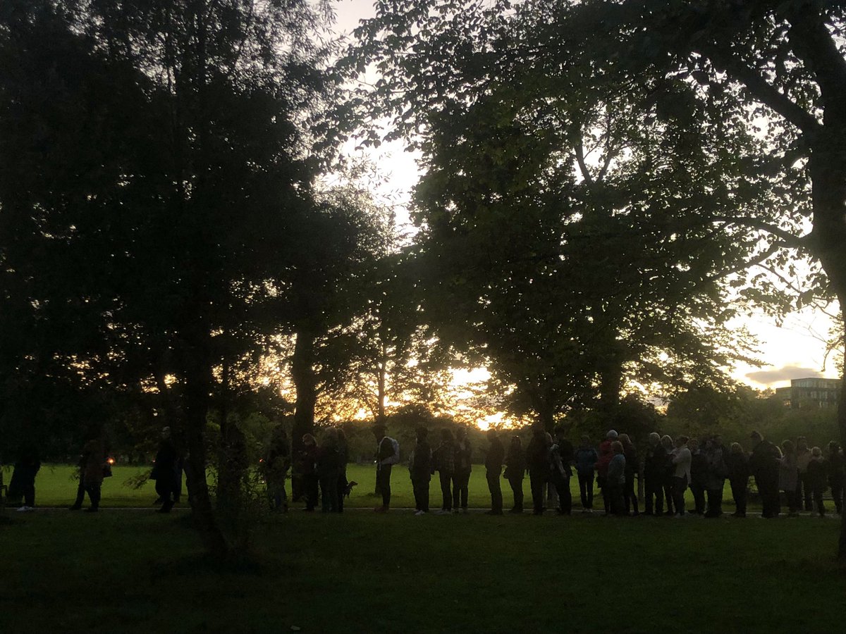 0xCarole's tweet photo. Thank you @edinburgh for this opportunity to be part of the Operation Unicorn as a queue support volunteer. This will be one of the most precious memories in my life. https://t.co/cFMy3MQIMs