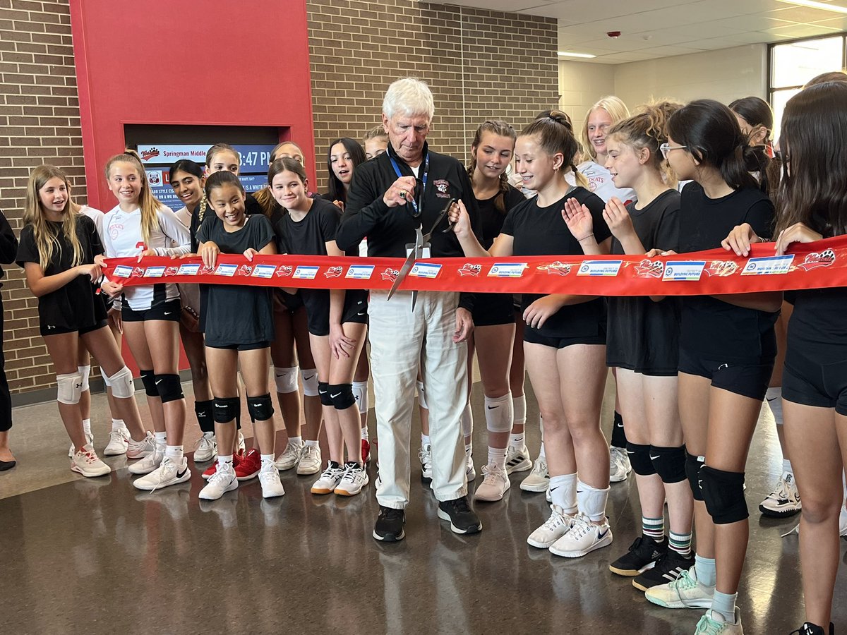 Ribbon cutting at Springman today- we are so lucky to work in such an amazing space! #WildcatWayD34 #WeAreD34