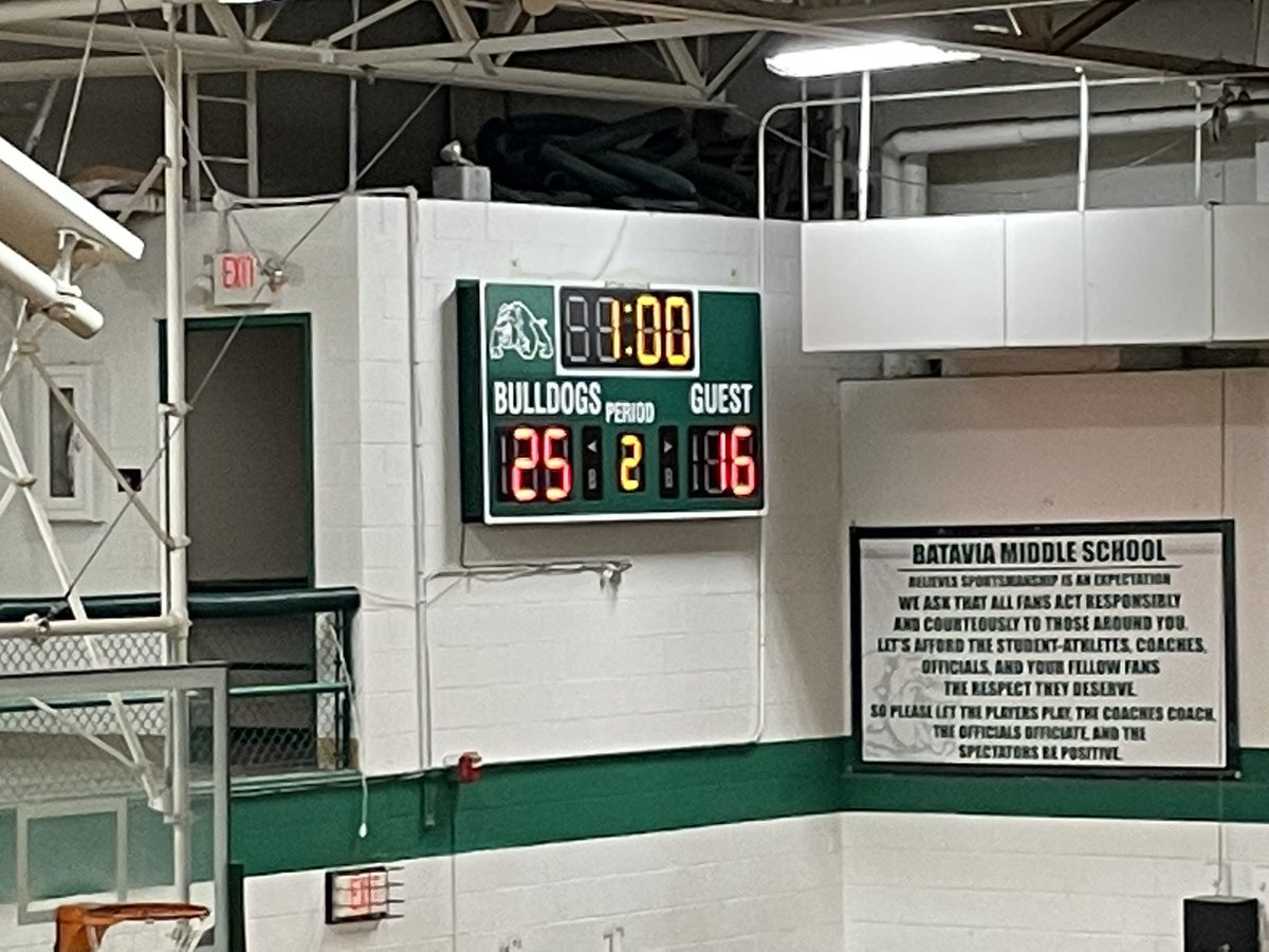 BataviaBMS's tweet image. The BMS volleyball team hosted Felicity tonight! Both 7th and 8th grade had a great night on the court. Congrats to both teams for their victories!