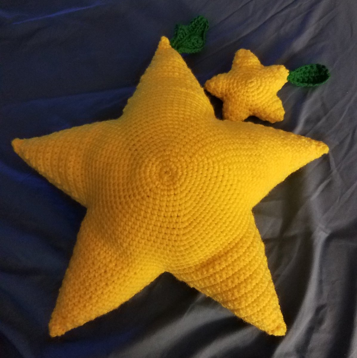knitwitlinguist's tweet photo. My hands hate me.😂
#crochet #yarnismytherapy #yarnaddict #amigurumi #paopufruit #kingdomhearts https://t.co/EWIC7D4IWr