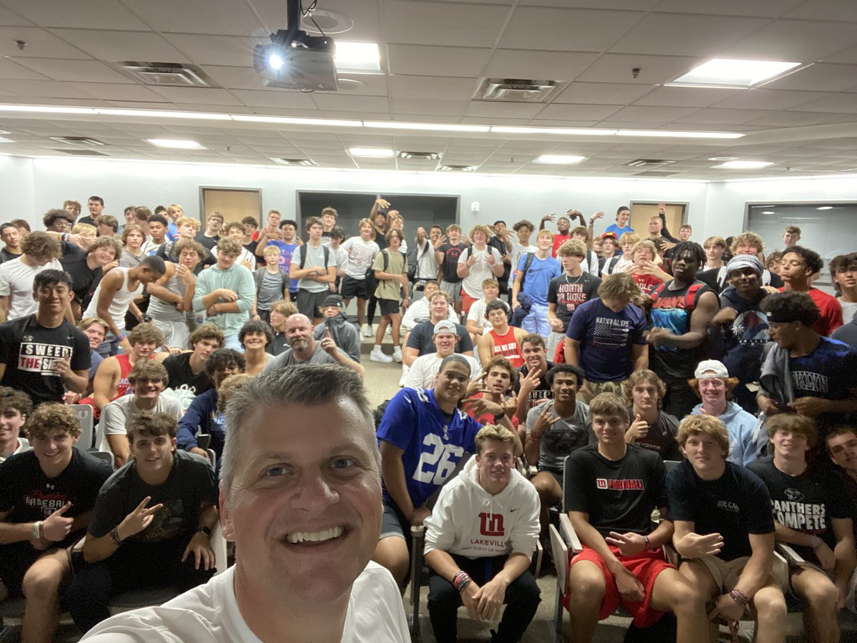 Brett Carlson tweet media