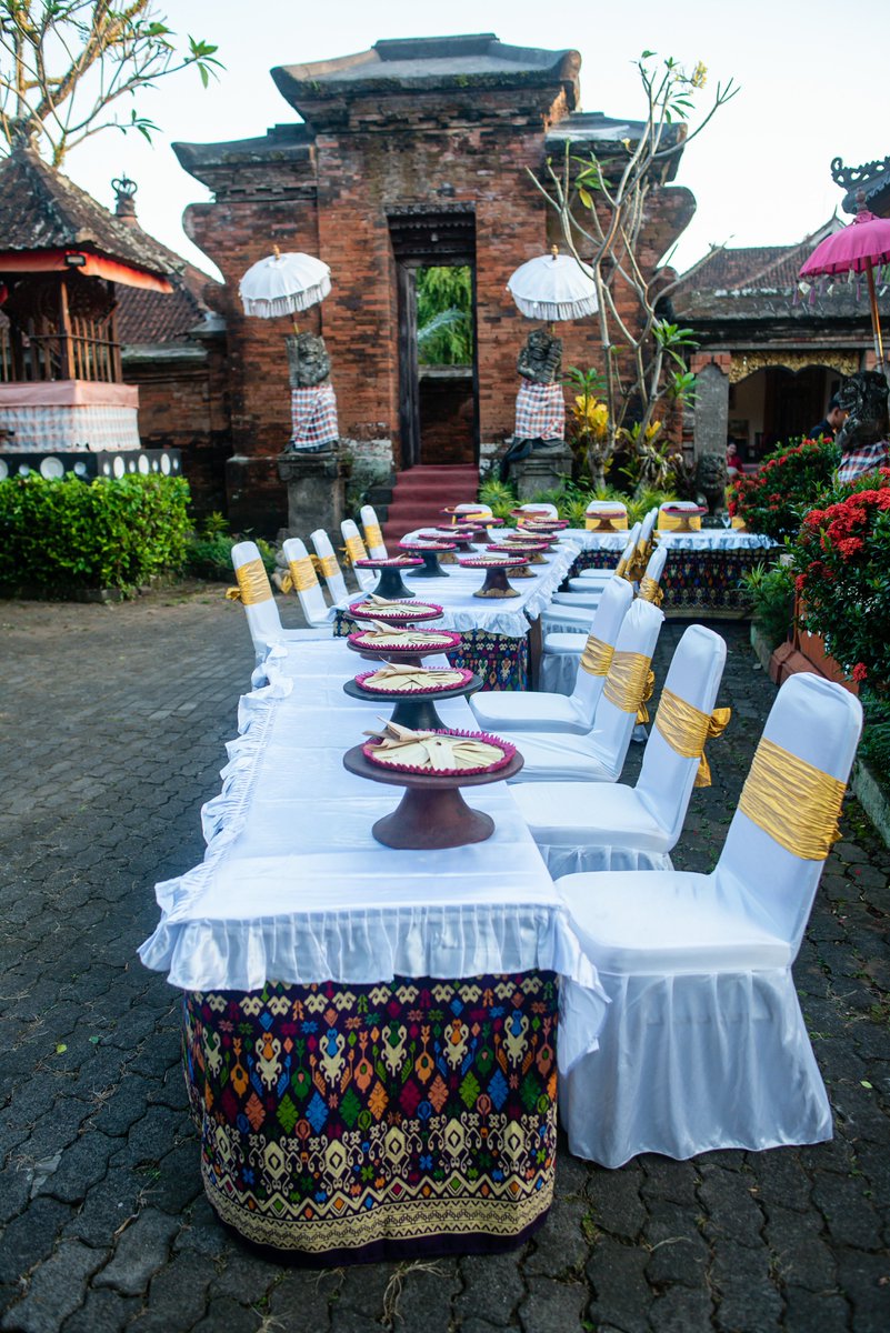 txt_bali's tweet photo. Dinner at Puri Agung Kerambitan
#bali  #tabanan https://t.co/lSTuaIgpxM