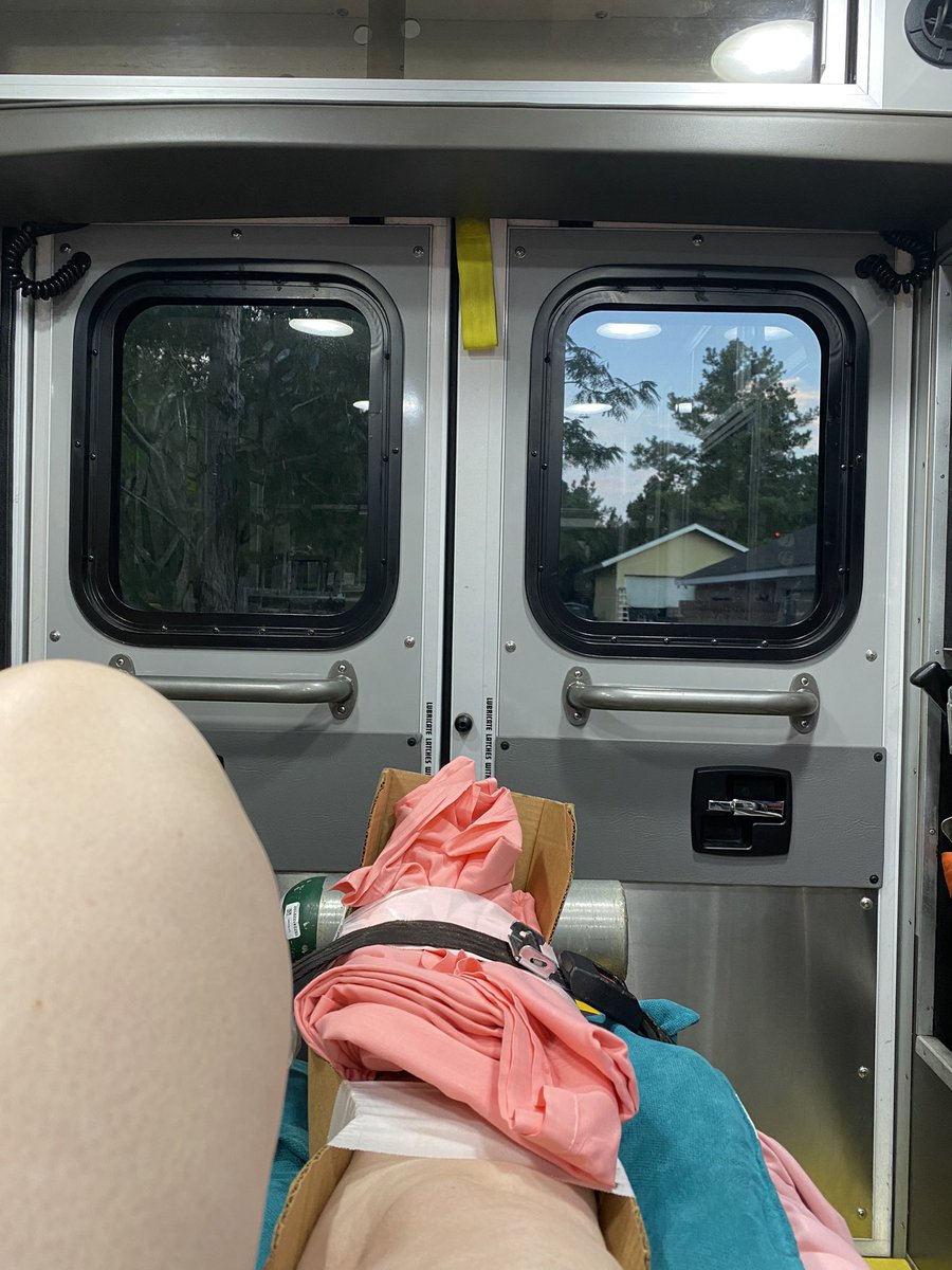 NursNtraining's tweet photo. So yesterday afternoon I had an accident. Ended up dislocating my tibia and breaking my fibula. Worse pain ever. Had surgery today to get some pins and plates. Thoughts &amp; hugs appreciated!! Thanks! 🤖❤️♾️ #BHFamily @DonnieWahlberg @NKOTB 😩😩 https://t.co/m0NOed0foZ