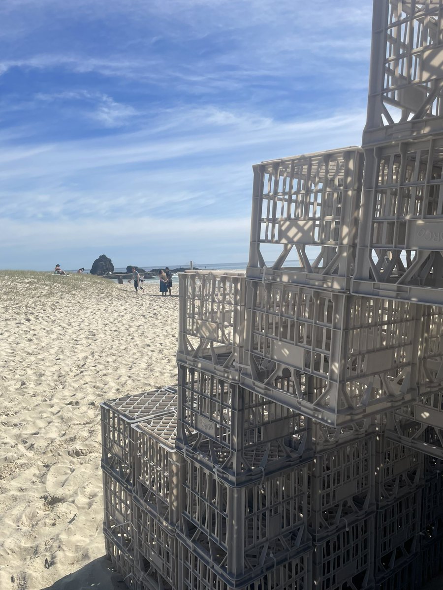 Reminds me of a Minecraft Build <a href="/Swell_Sculpture/">SWELLSculpture</a> Wouldn’t it be great if we could prototype in MEE then build using norco milk crates and zip ties on the school oval!! <a href="/PlayCraftLearn/">Minecraft Education</a> <a href="/MSEduANZ/">Microsoft Education ANZ</a> #MIEExpert