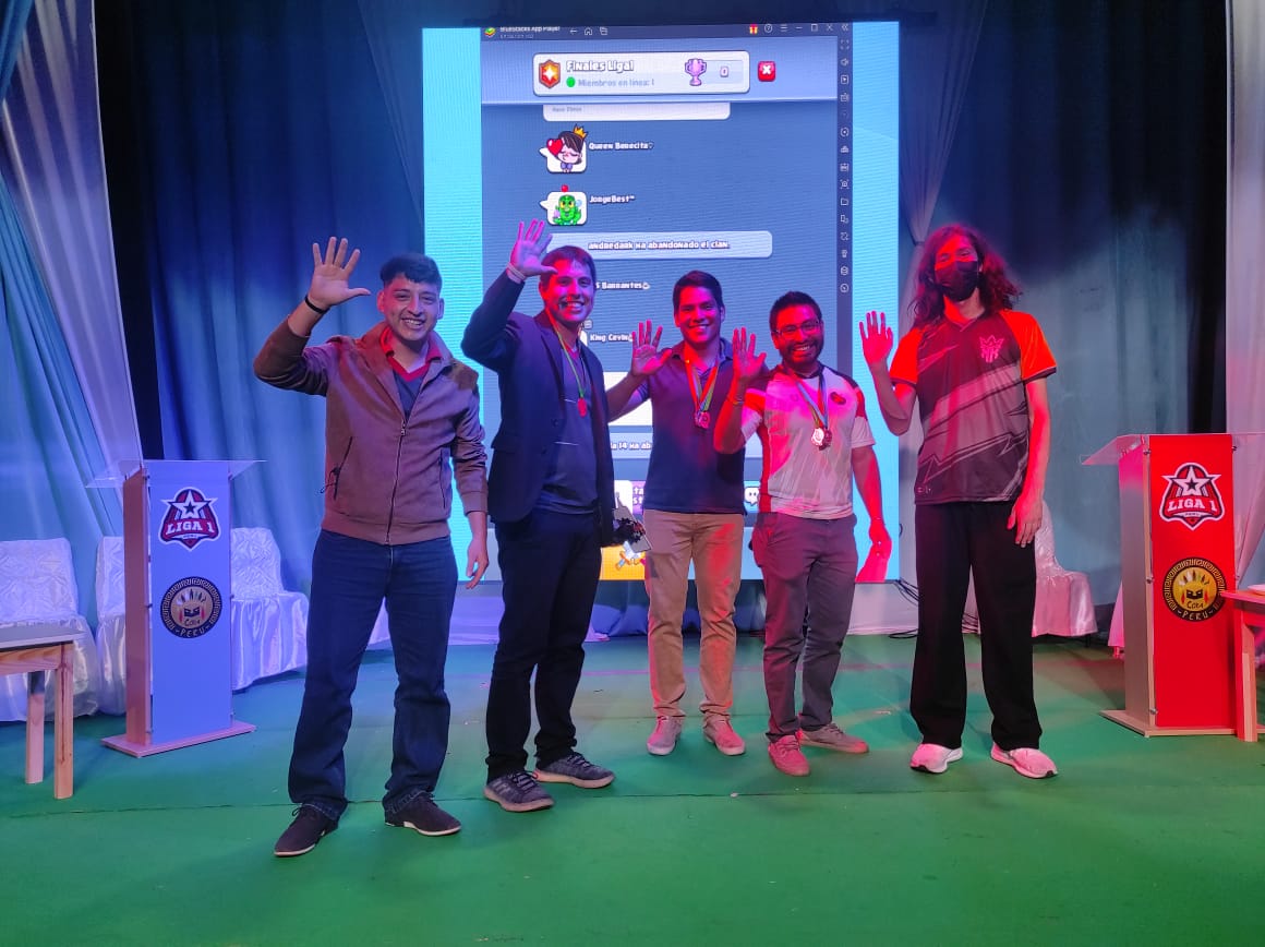 johnny_or9's tweet image. Un lujo haber podido formar parte del presencial de @LIGA1_PE y haber compartido este gran momento con la comunidad peruana de CR. Primer presencial por mi parte, felicitar a los organizadores por haberlo hecho posible, el evento estuvo espectacular🔝