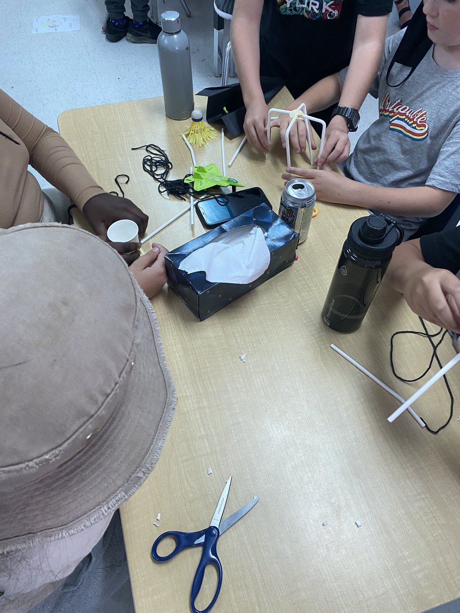 Ms. Rose tweet media