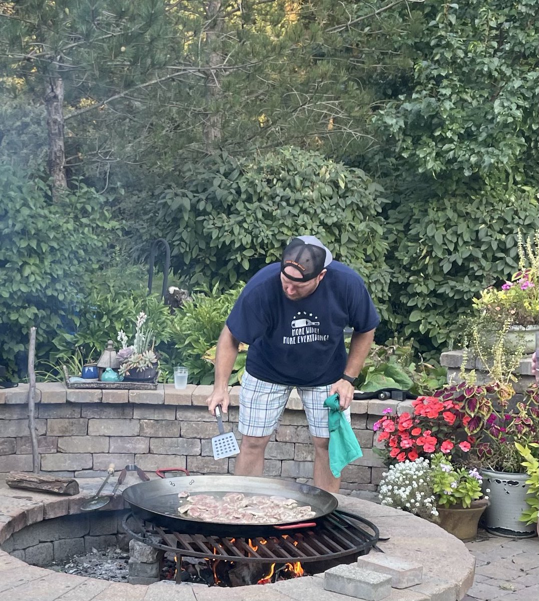 GDBJr5's tweet photo. Saturday was annual #paella night (served 26 w/ leftovers for another 10) @chefjoseandres @ScoutsCooking @ryanbennett131 @chefperkey @pt_kell @tdbaze @NealJames56 @overthefirecook @grnigne37 @yellowhammer04 @marklittle29 @klocky7 @GreensPro #CasaDeBennett #overthefirecooking https://t.co/EXpaFaxk5h