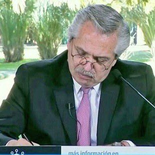 JoseePoy's tweet photo. - Llegó Dua Lipa
- Feriado Nacional https://t.co/ioiv5h0M9x
