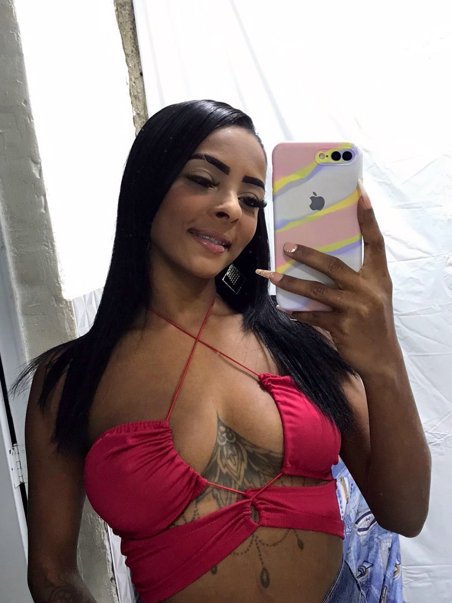 VeronicaAlvesx's tweet photo. Sempre procurando ser a melhor versão de mim... ✨ https://t.co/txOLU4eLgr