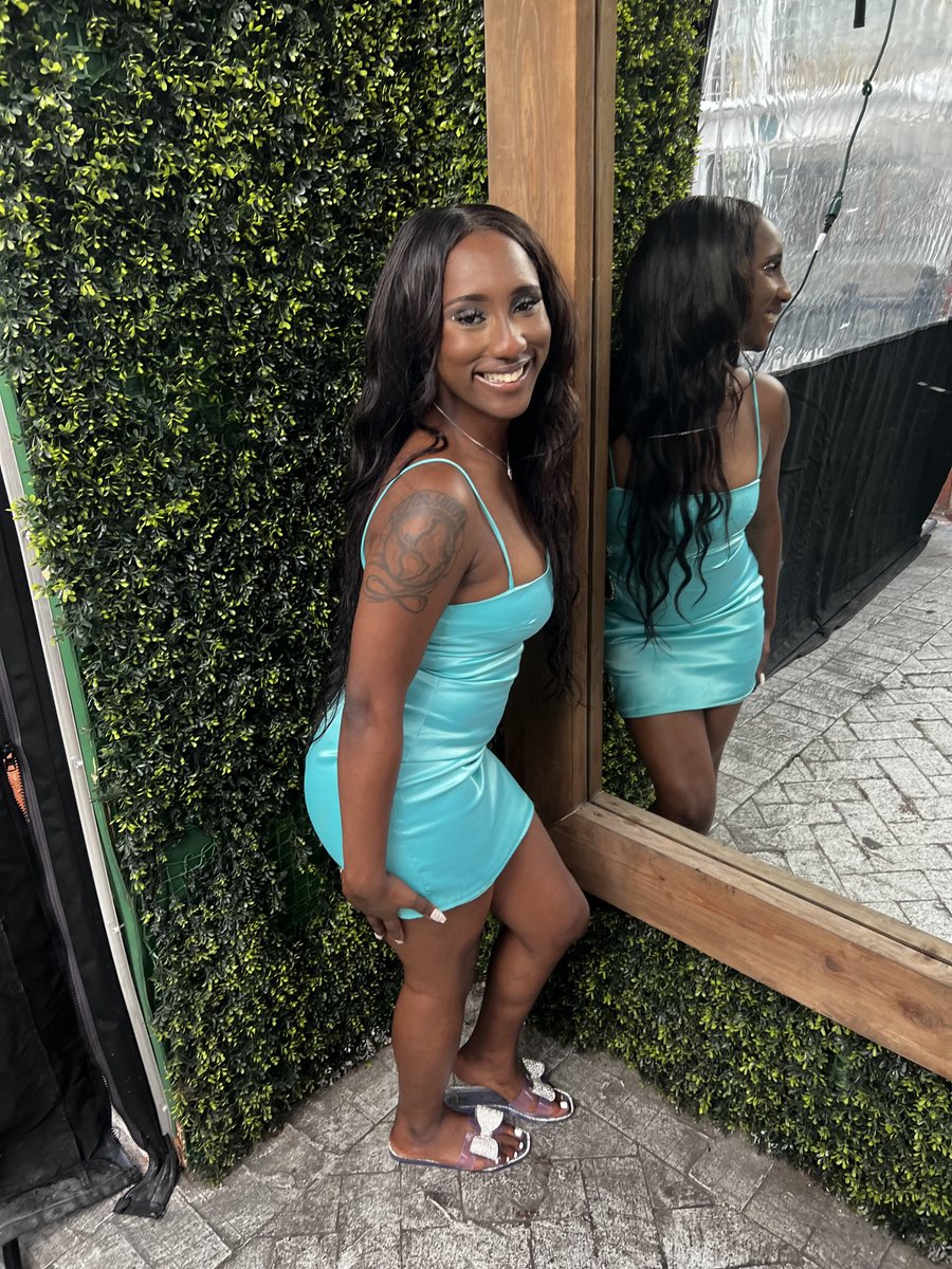 OnToTheLex__'s tweet photo. 25 never looked so elegant💦😍. Fuck a soft girl era I’m in my Hot girl Era ❤️🔥Happy birthday to me ❤️🫶🏾 https://t.co/iWEpjKLpqL