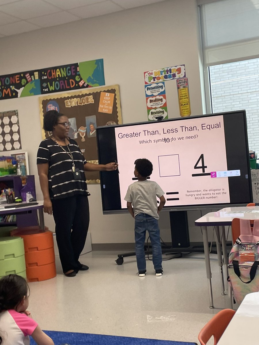 MavoAntonietta's tweet image. What a great participation! 1st graders in Ms. @kmckindl3’s class were comparing numbers, making equations, and explaining their thinking using math vocabulary 💜🐯👏🏼 #buildingmathematicians @MLCmath @HumbleISD_LLE @HumbleISD @HumbleElemMath