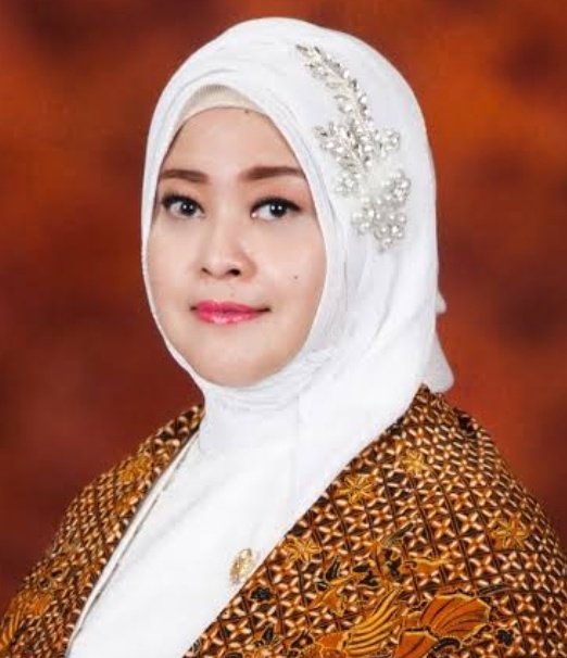 TES OMBAK
Seandainya pada Pilpres Tahun 2024 ada 2 Calon utk Wakil Presiden, siapa yg akan anda pilih  ? 
<a href="/puanmaharani_ri/">Puan Maharani</a> 👉LIKE
<a href="/fahiraidris/">Fahira Idris DPD RI</a>  👉 RETWEET