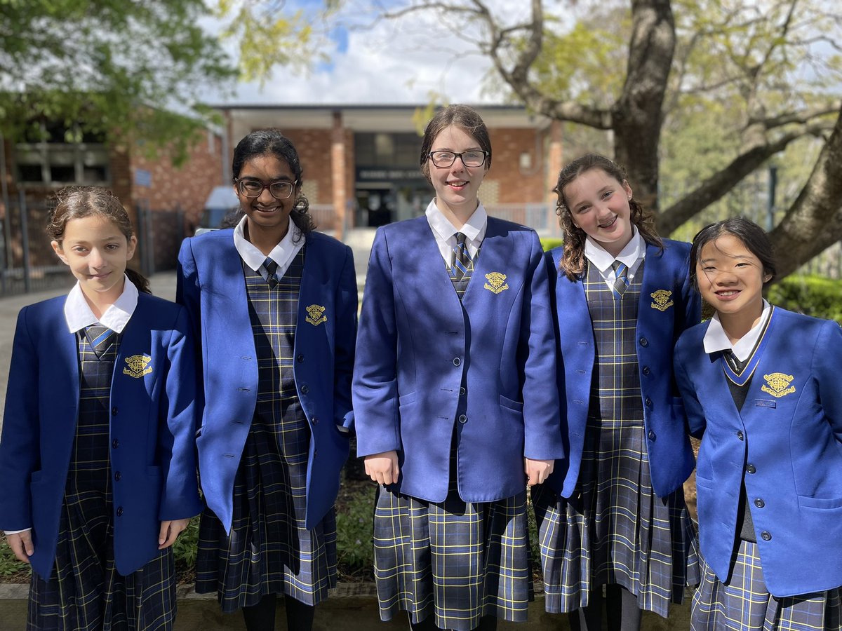 Loreto Extracurricular tweet media