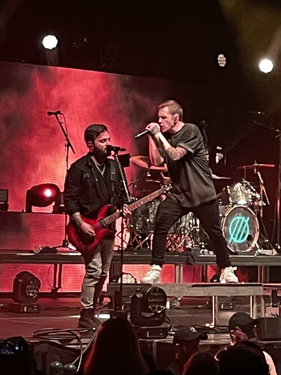 3hairymutts's tweet image. #TRUEPOWERTOUR Pittsburgh 🤘