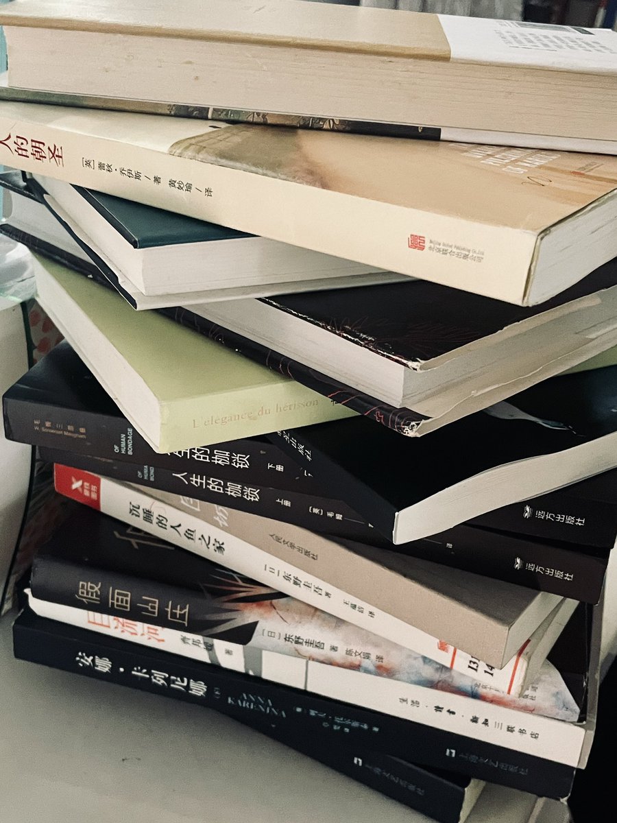 Shadowstalk7R's tweet photo. 以前用读书来逃避练琴，现在用读书来避世。 https://t.co/4Y1dHvBndi