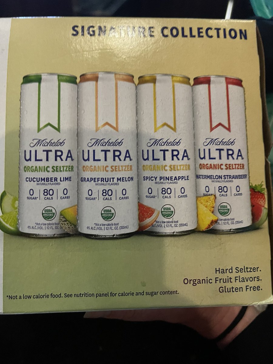 Beccanfish's tweet photo. @MichelobULTRA I think your a lil bit confused as to what ingredients belong in what drink!!! #soconfused! #checkyourcans!! #whatsinthem?! #wheresthepeachpear?! https://t.co/asFMDzXV7e