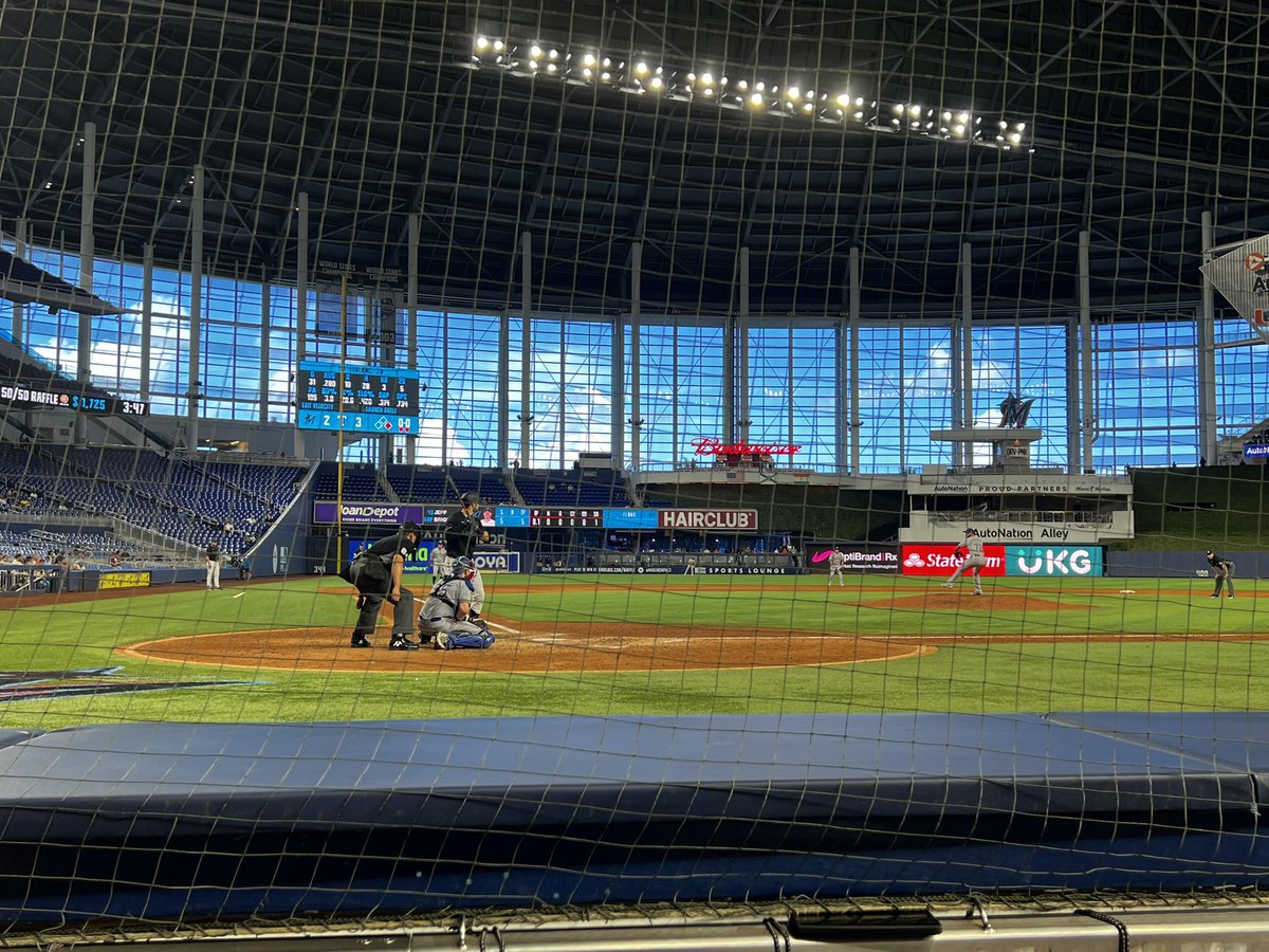 LadyNftNewbie's tweet photo. Thanks to @metafansnft another VIP experience in the books today. Complimentary everything including service to our seats behind home plate #spoiled #MLB #NFTCommunity #NFTs https://t.co/5b51yUXyxx