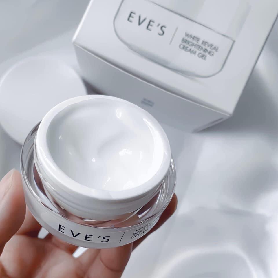Eves_th's tweet photo. นางใช้ดีมากกกกกก Cream Gel ของ EVE'S กลิ่นหอมเบาๆ เนื้อเจลบางเบา ซึมไว ไม่เหนอะ ทาแล้วสบายผิว นี่ใช้ใกล้หมดกระปุกแล้ว ผิวใสขึ้น หน้าอิ่มน้ำ วันไหนนอนน้อยโบกนางก่อนนอน ตื่นมาผิวไม่โทรม  #ใช้ดีบอกต่อ 

ขอบคุณสำหรับรีวิวมากๆ นะค้าา 😍🙏🏻
Cr. Twitter : @raymikky

#EVES #ครีมเจลอีฟส์ https://t.co/kbchuSQLK0