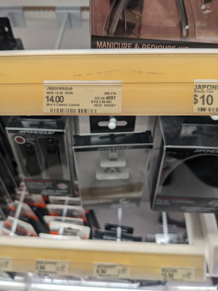 Jen Reeve tweet media