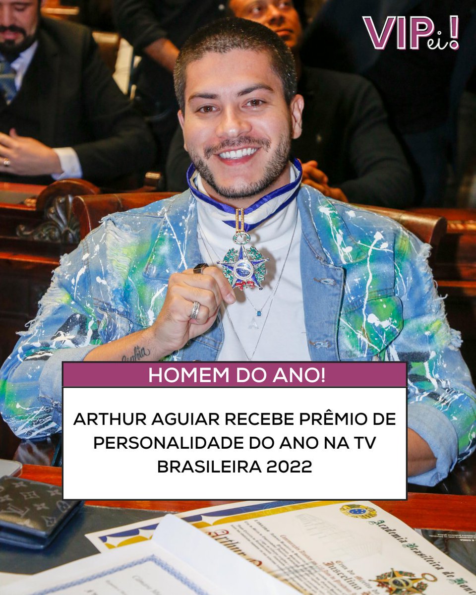 sitevipei's tweet photo. Homem do ano! 🍞
Arthur Aguiar recebe prêmio de Personalidade do Ano na TV Brasileira 2022
#vipei #arthuraguiar #personalidadedoano #tvbrasileira #personalidadedoano2022 #prêmio #honrariaaomérito #bbb #campeãodobbb22 #bbb22 #rebeldes #homemdoano #padaria #pontinhosdeluz https://t.co/TLKPvYbI66