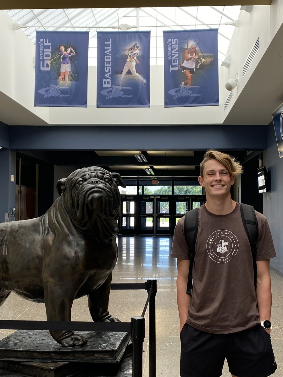 wolfe_emery's tweet photo. Had a great visit today at Concordia University in Nebraska. Excited to receive another offer to run XC and T&amp;F. Thank you @cunetfxc and coach Matt Beisel for the opportunity https://t.co/yYiR2t4yd0