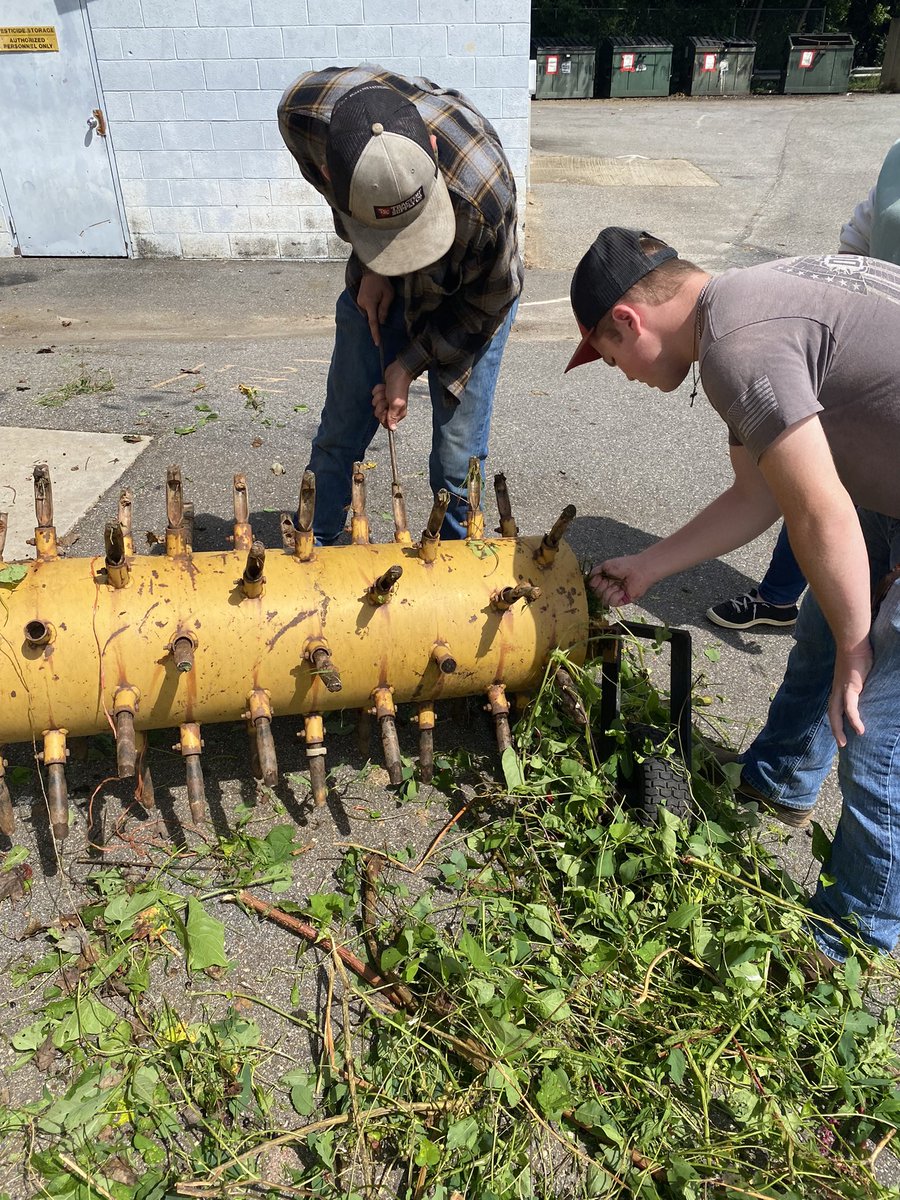 WWHS_PE's tweet photo. The Field Maintenance class worked hard to get the plugger ready for our athletic department to prepare fields for overseeing our athletic fields. 
@WestWilkesHS @athletics_wwhs @WWhawkbaseball https://t.co/jC4vX2Pkx0